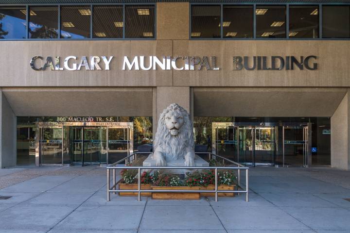 Inside workers to vote on City of Calgary’s latest contract offer – Calgary